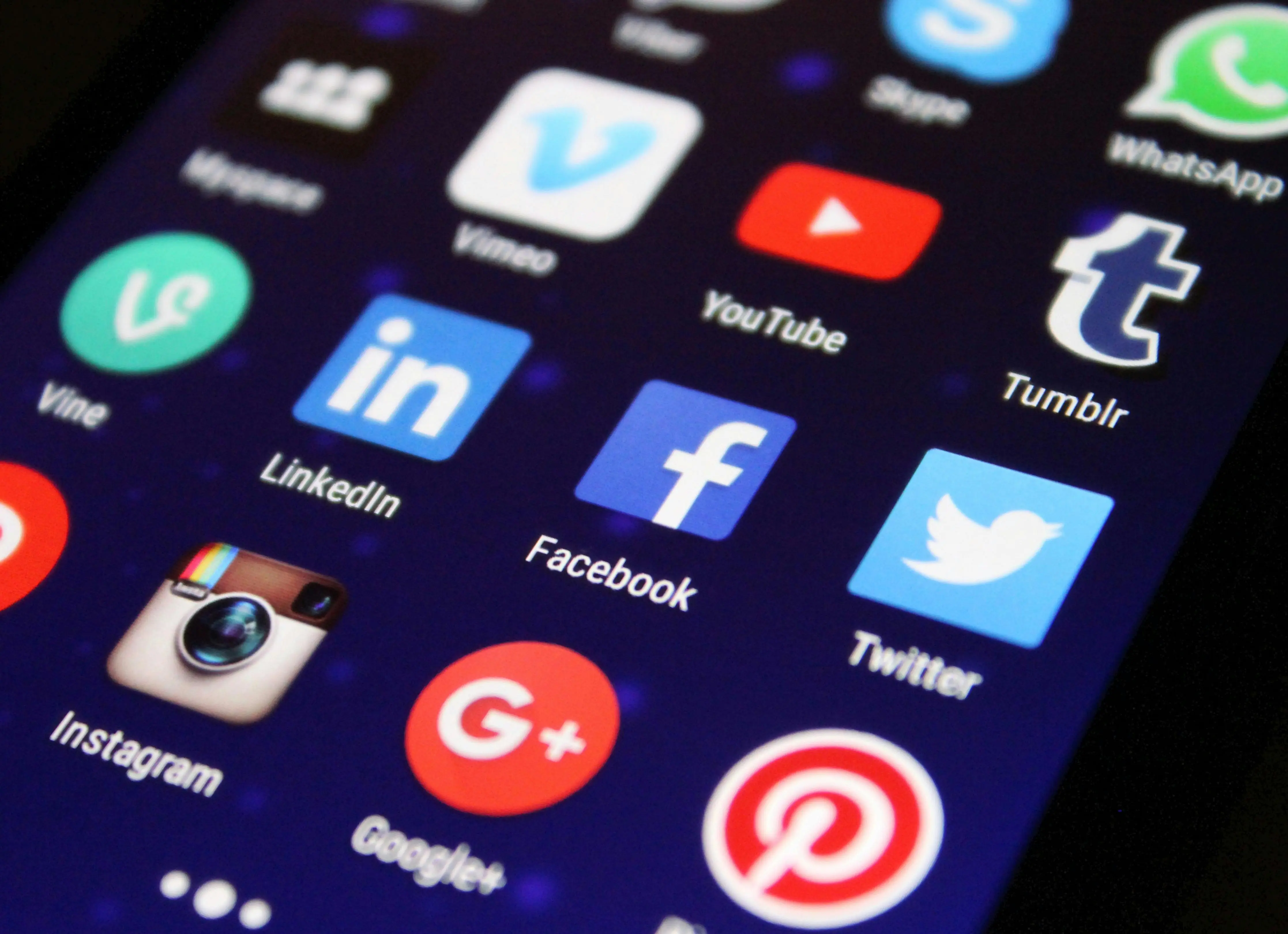 Social media platforms and digital connectivity